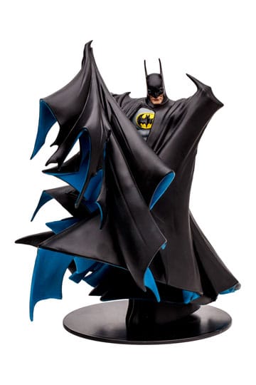 McFarlane Figurine Collector Batman 17cm avec socle lumineux pas