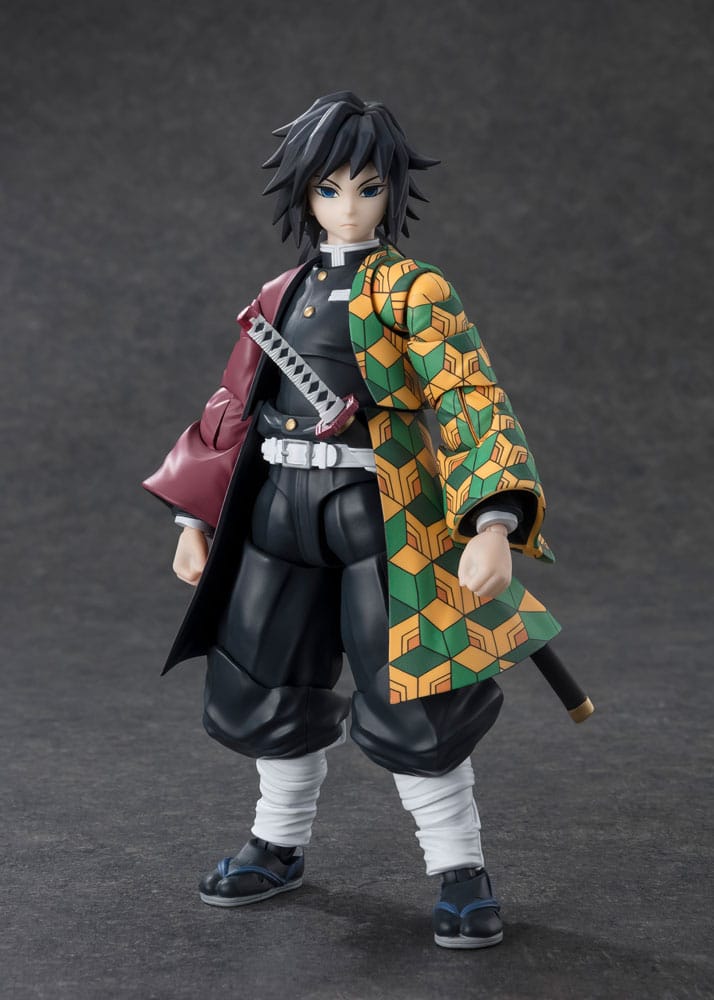 Demon Slayer: Kimetsu no Yaiba S.H. Figuarts Action Figure Giyu Tomioka 15 cm