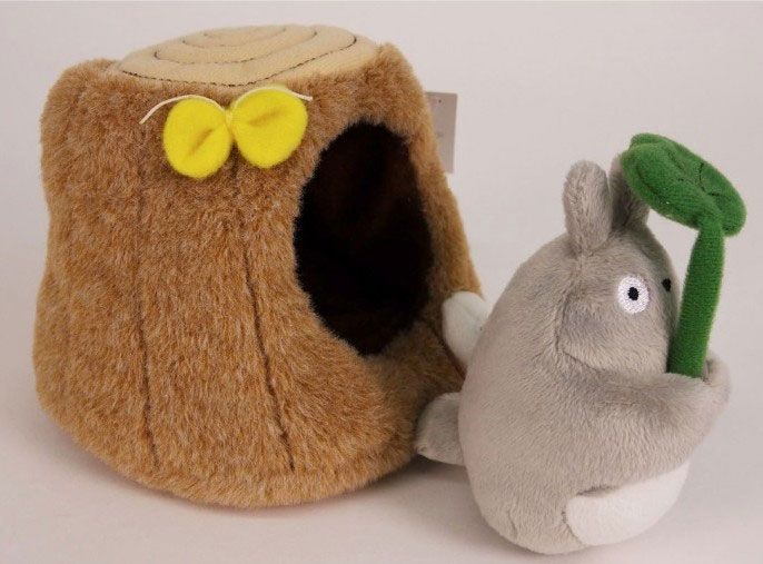 My Neighbor Totoro bamse med Totoro Tree Trunk på 10 cm